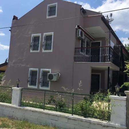 펜션 Butik Villa's
