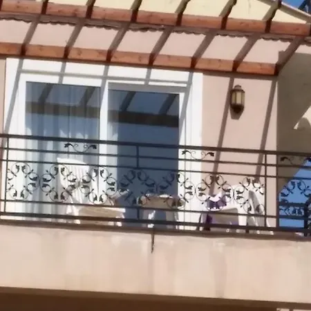 Butik Villa's Φετιγιέ